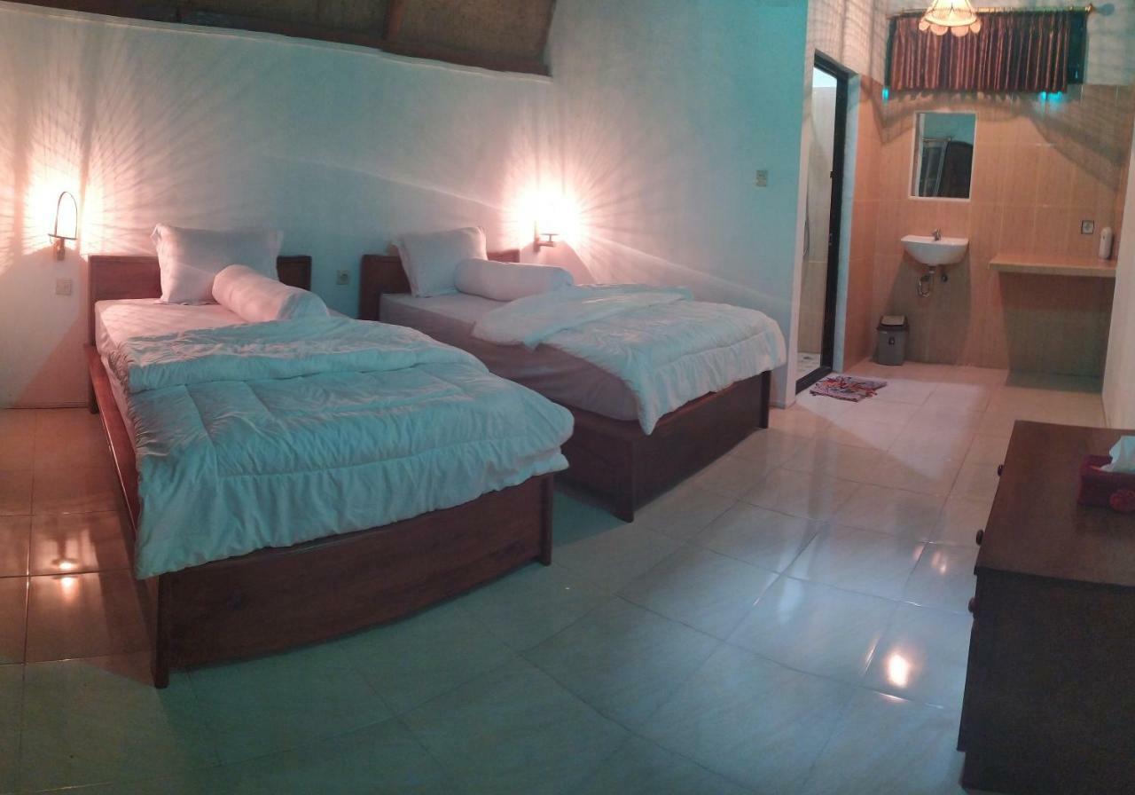 Bale Kembang Kuning Apartment Tetebatu Exterior photo